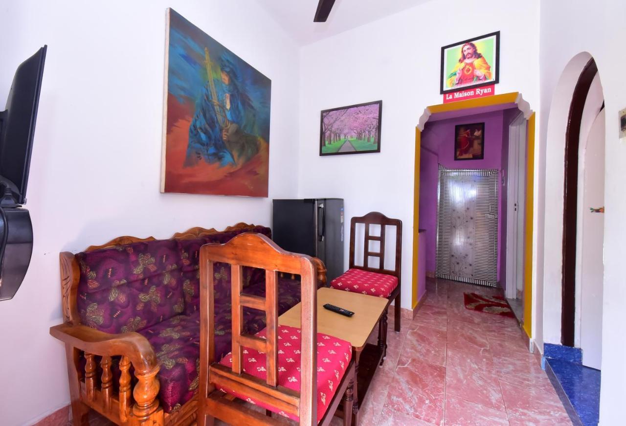 Villa Betty Beach Front Puducherry Exterior foto