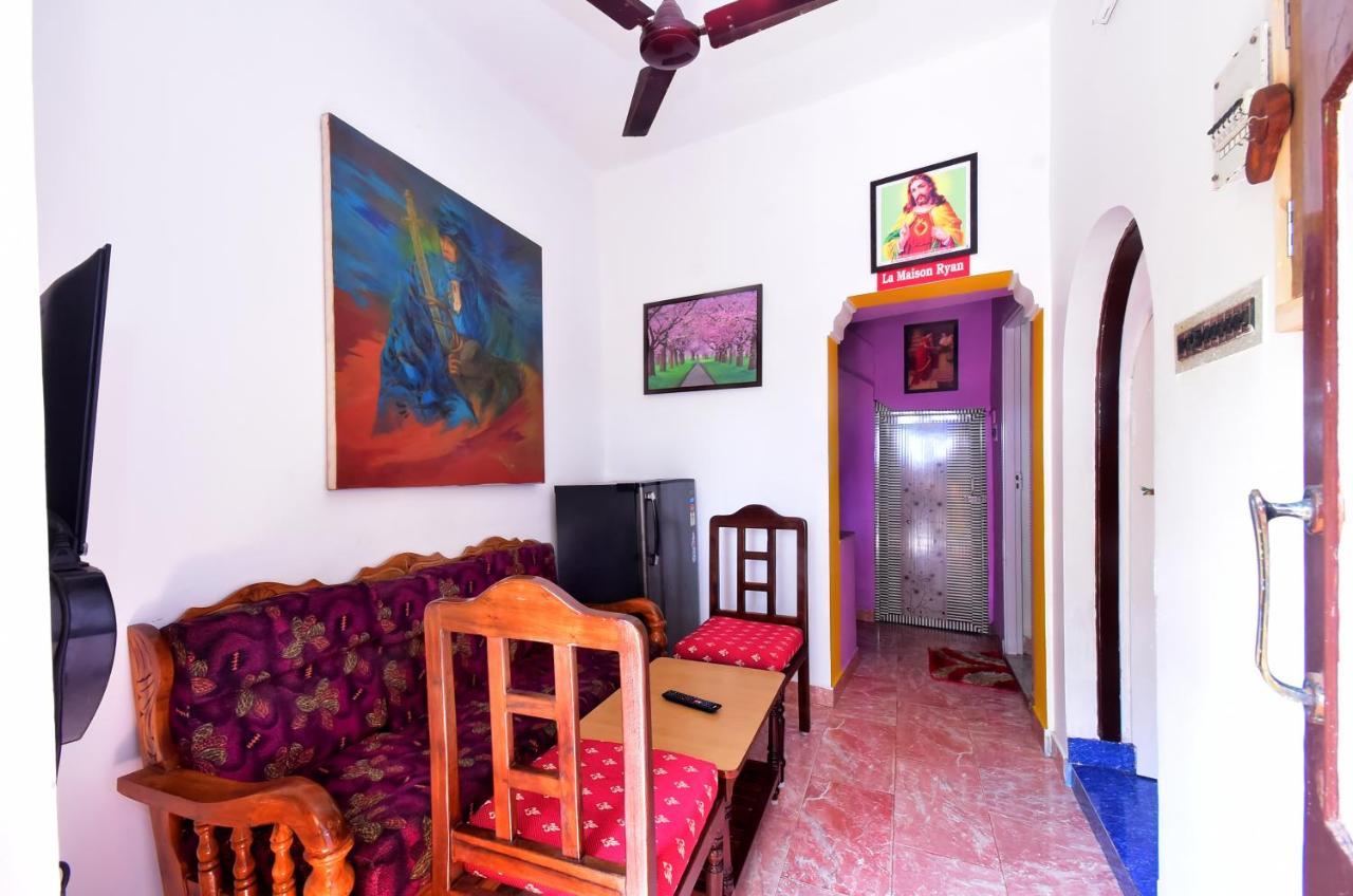 Villa Betty Beach Front Puducherry Exterior foto