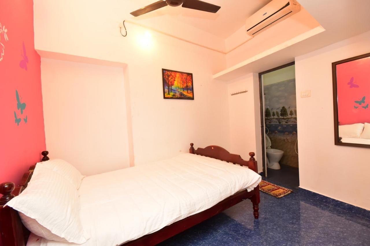 Villa Betty Beach Front Puducherry Exterior foto